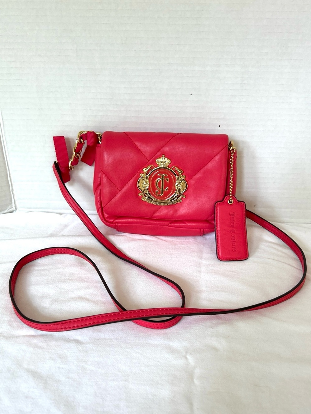 Juicy Couture Hot Pink 100% Cow Leather Crossbody Bag Purse